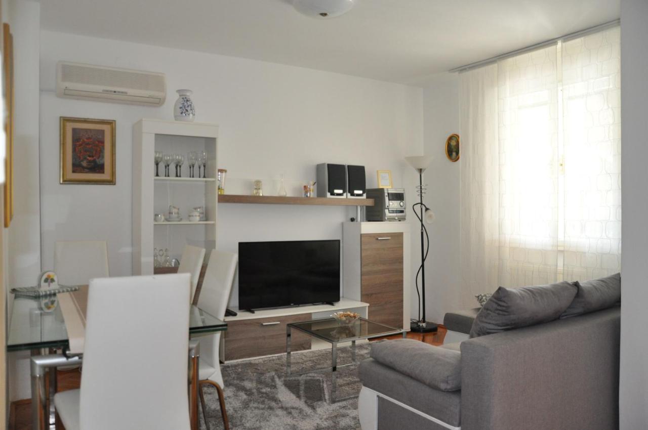 Apartmaji Stamcar อิซอลา ภายนอก รูปภาพ